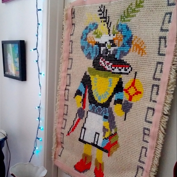 Vtg 1960's Kachina Latch Hook Wall Hanging Art Rug - Picture 7 of 10